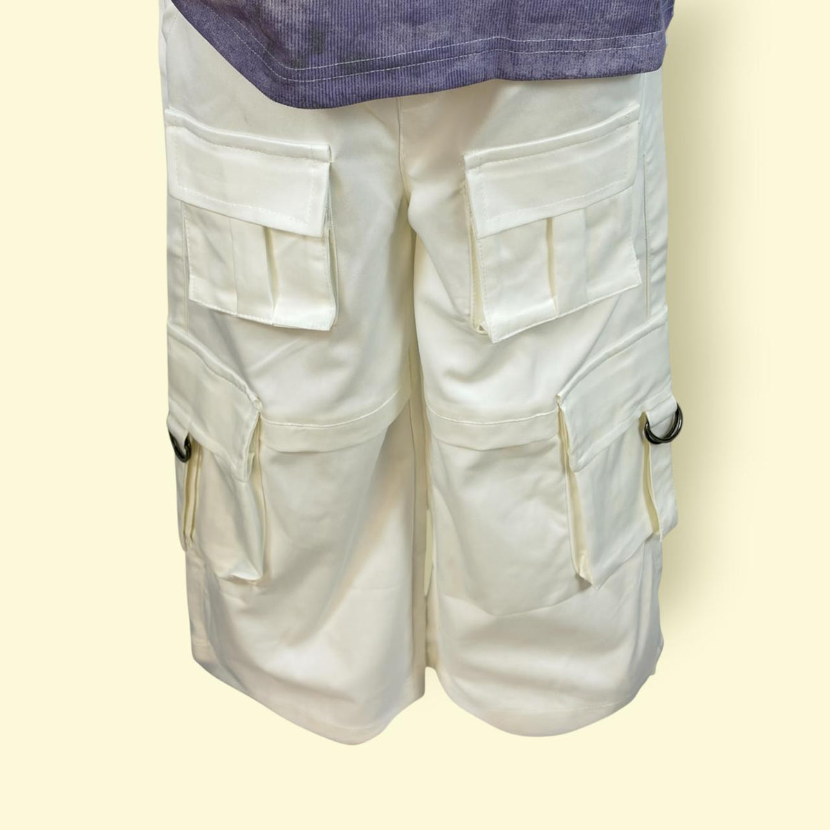 Elastic-Waist Boys and Girls White Cargo Pants with Multiple Pockets – Loose Fit Utility Style Bottoms