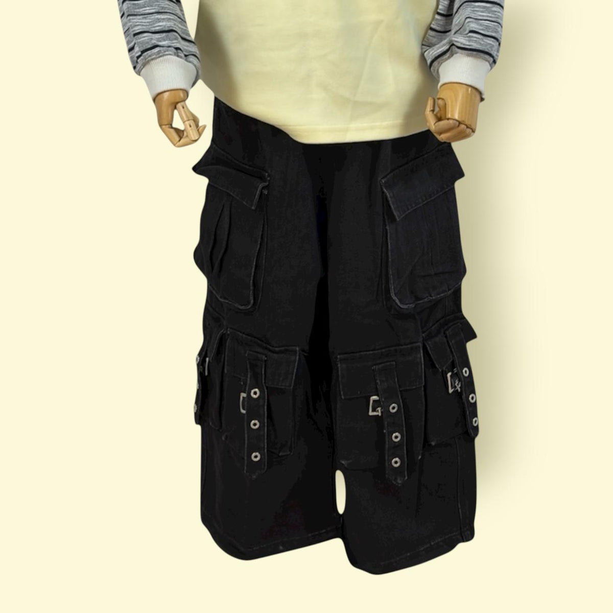 Elastic-Waist Unisex Black Multi-Pocket Cargo Pant with Elastic Waist