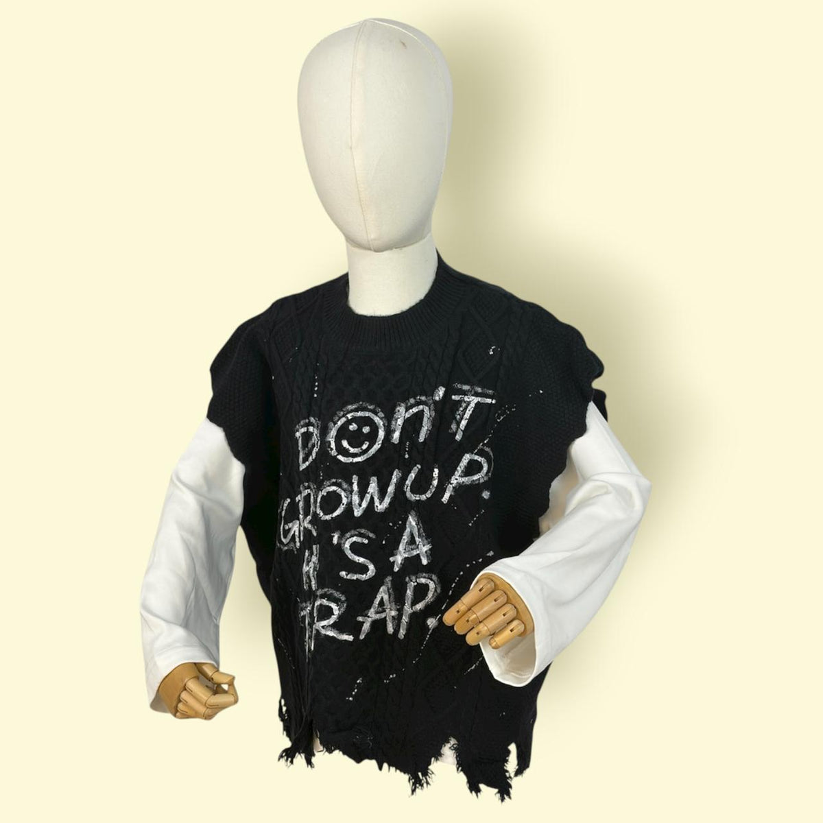 Trendy Kids Unisex 2-Piece Top Set – White Long Sleeve T-Shirt with Black Knit Printed Pullover